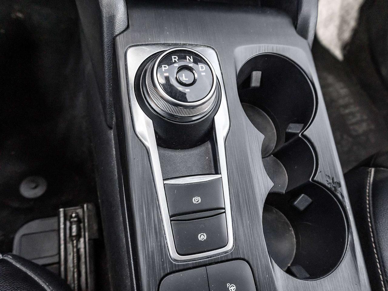 2022 Ford Escape Plug-in Hybrid TITANIUM PLUG-IN HYBRID Photo
