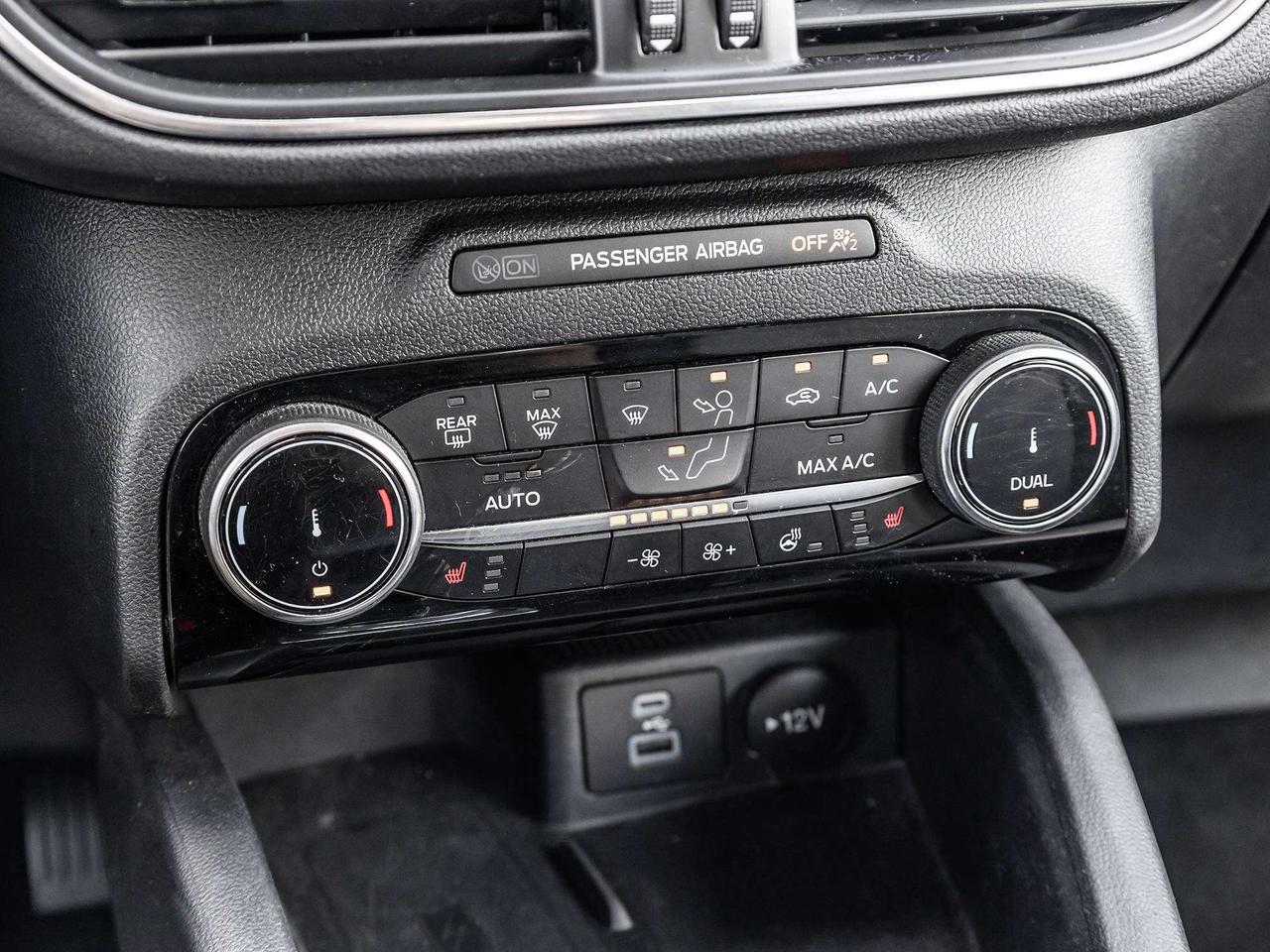 2022 Ford Escape Plug-in Hybrid TITANIUM PLUG-IN HYBRID Photo