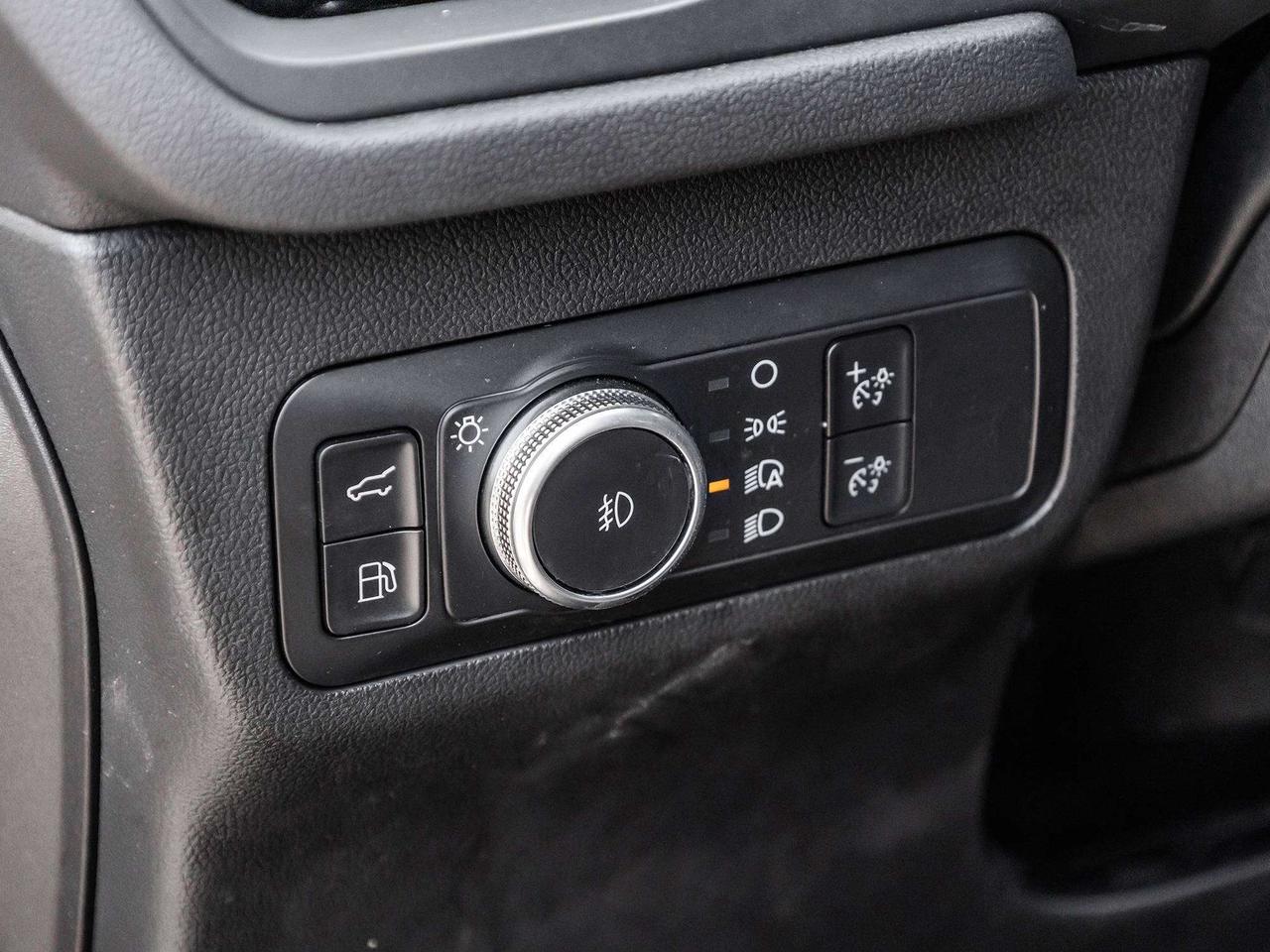2022 Ford Escape Plug-in Hybrid TITANIUM PLUG-IN HYBRID Photo