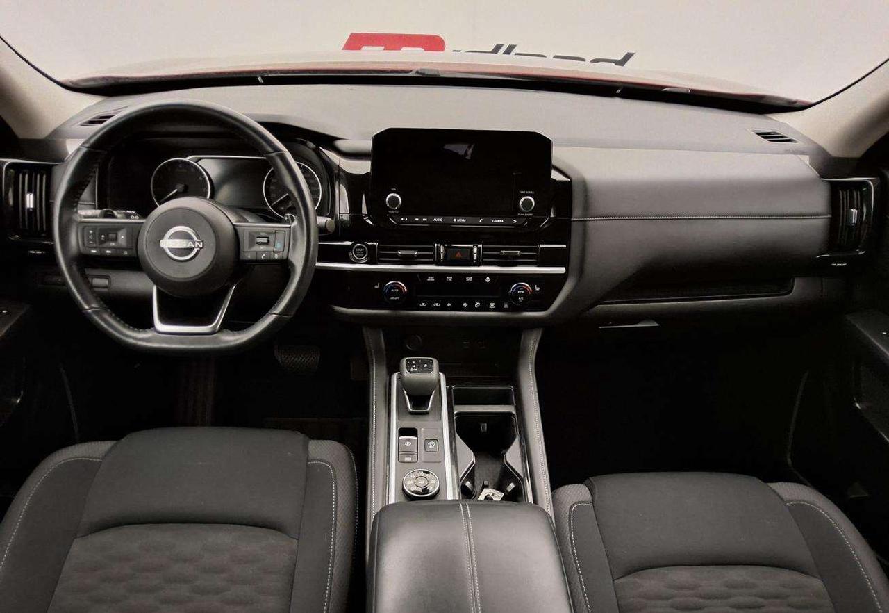 2024 Nissan Pathfinder SV Photo