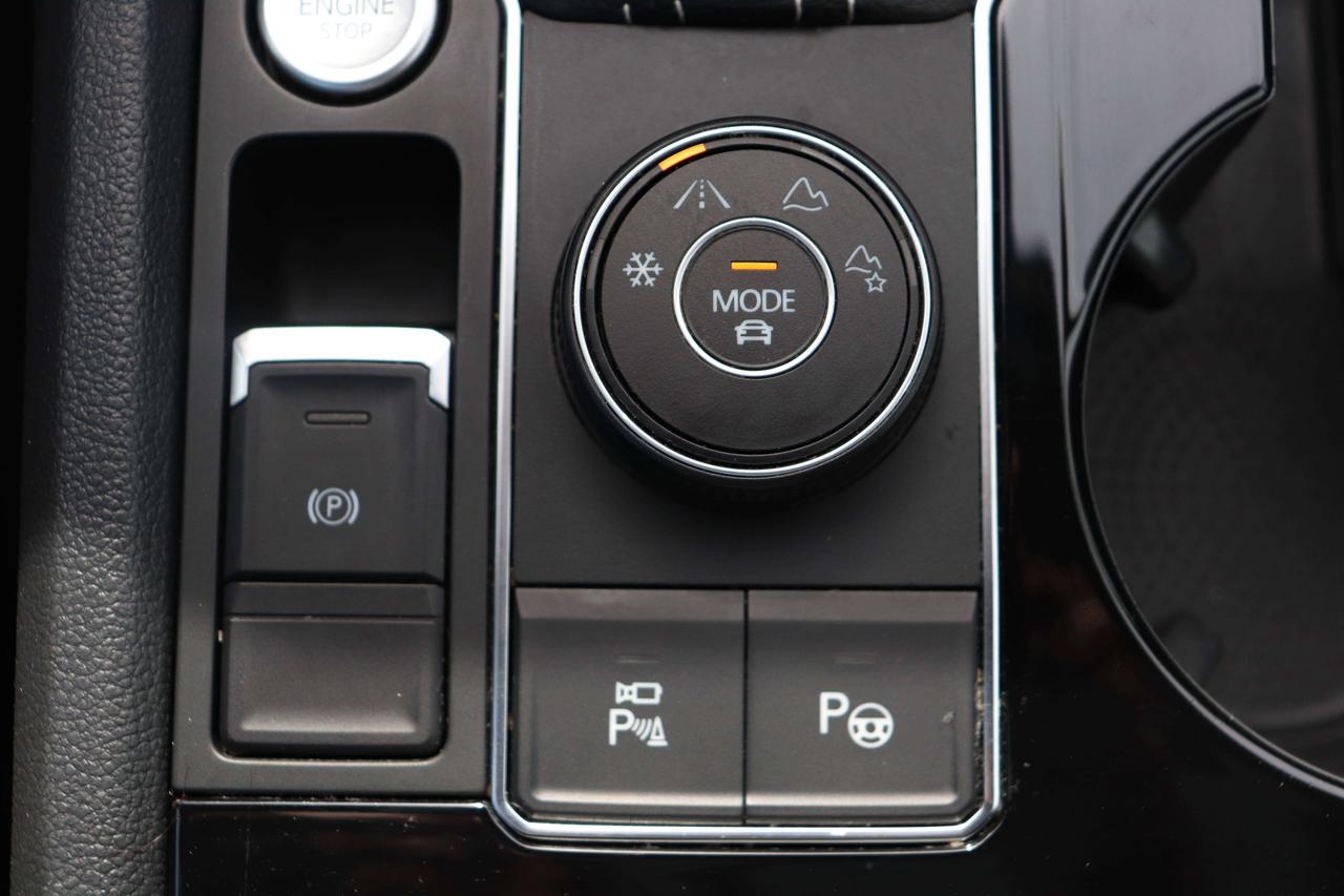 2022 Volkswagen Atlas EXECLINE   FULLY LOADED   WINTER TIRES Photo
