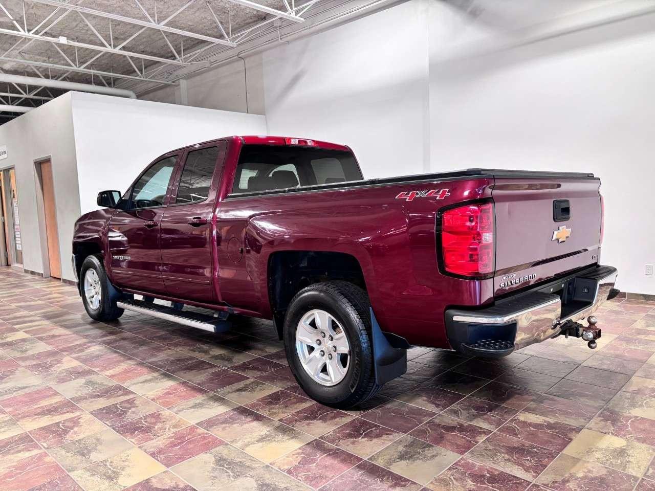2016 Chevrolet Silverado 1500 Double Cab Standard Box 4-Wheel Drive LT w/1LT Photo