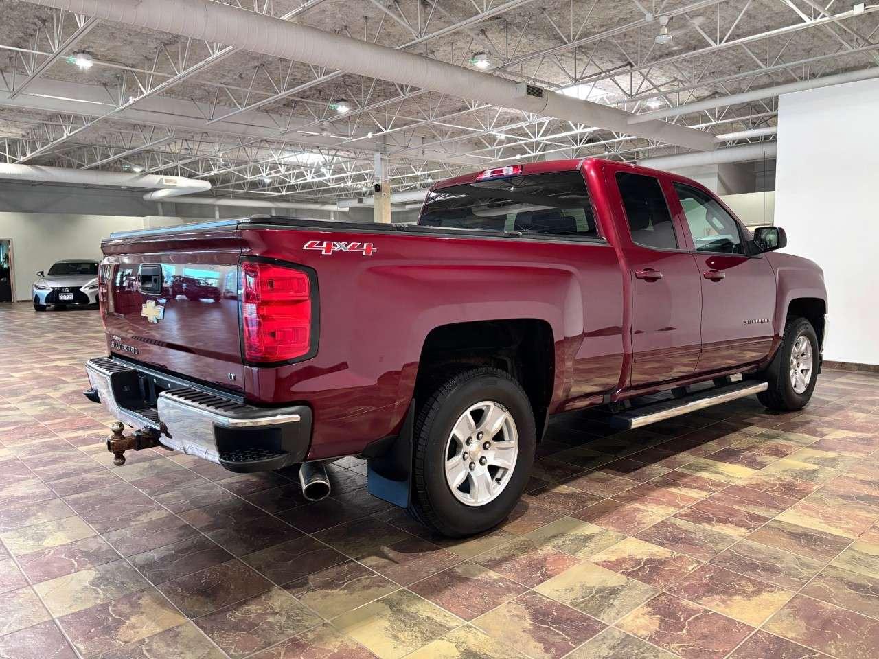 2016 Chevrolet Silverado 1500 Double Cab Standard Box 4-Wheel Drive LT w/1LT Photo