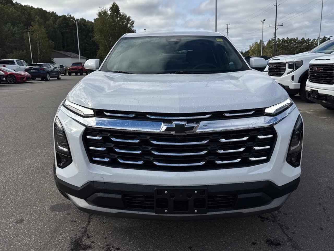 2027 Chevrolet Equinox AWD LT Photo5