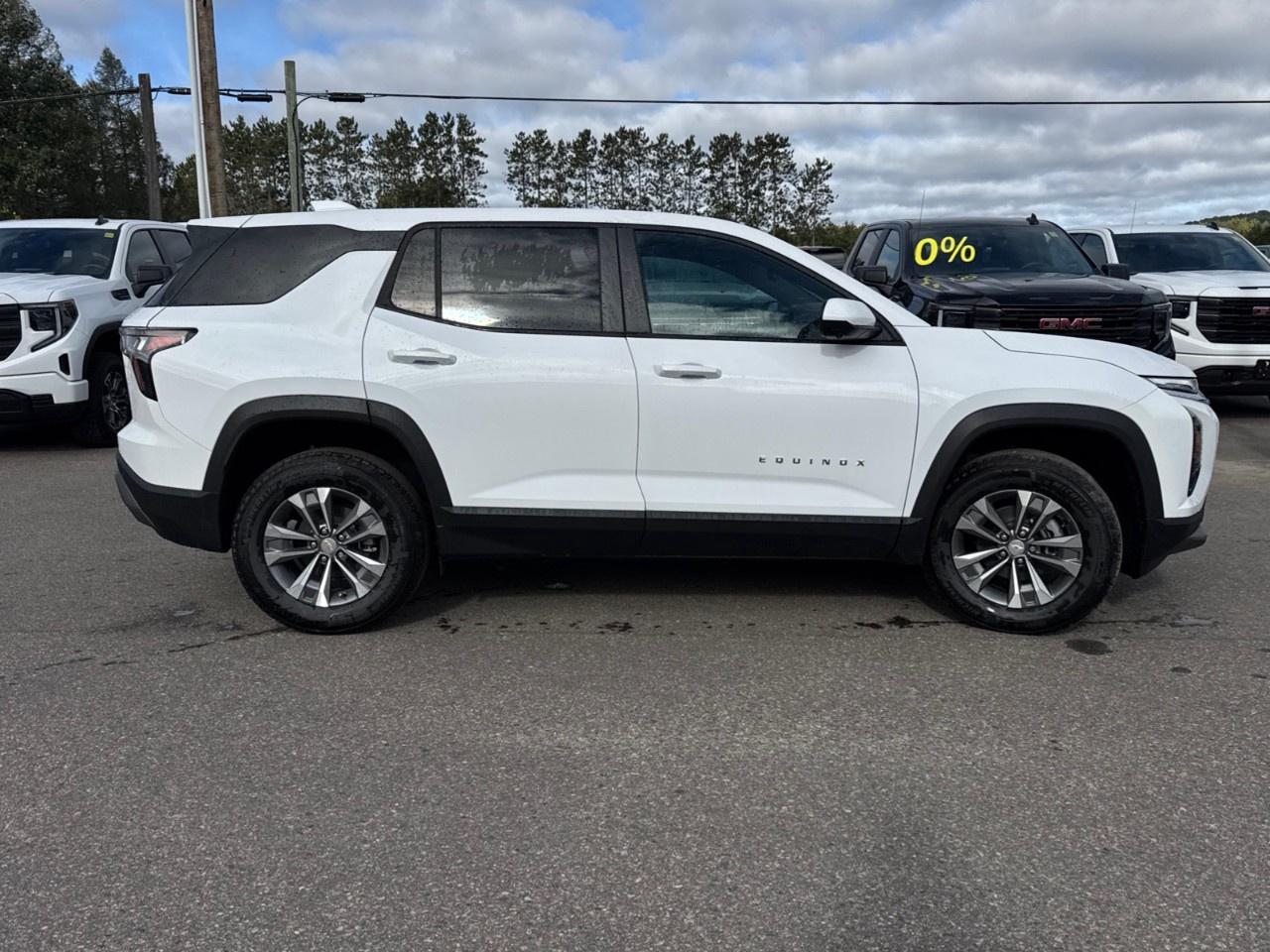 2027 Chevrolet Equinox AWD LT Photo
