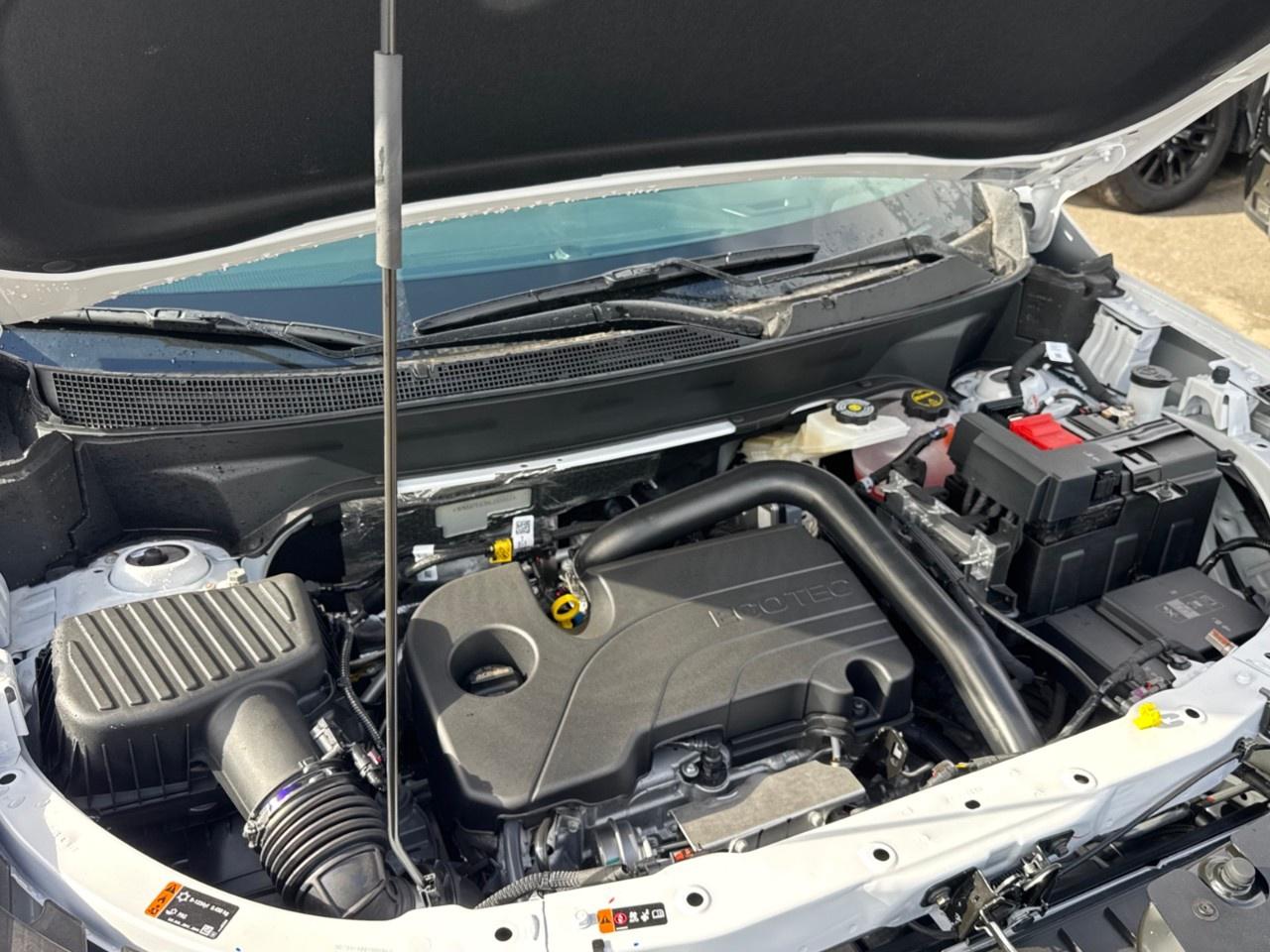 2027 Chevrolet Equinox AWD LT Photo