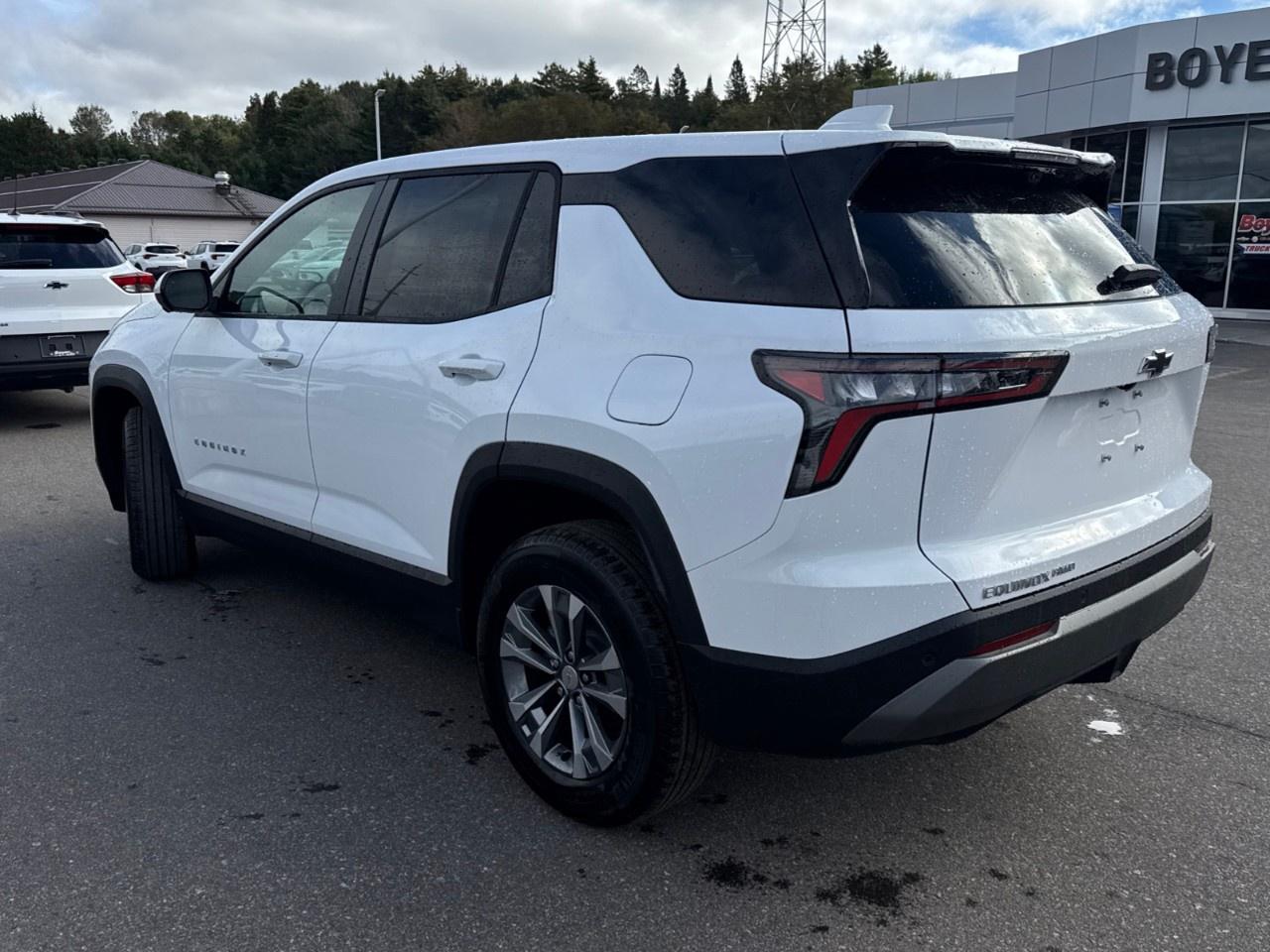 2027 Chevrolet Equinox AWD LT Photo