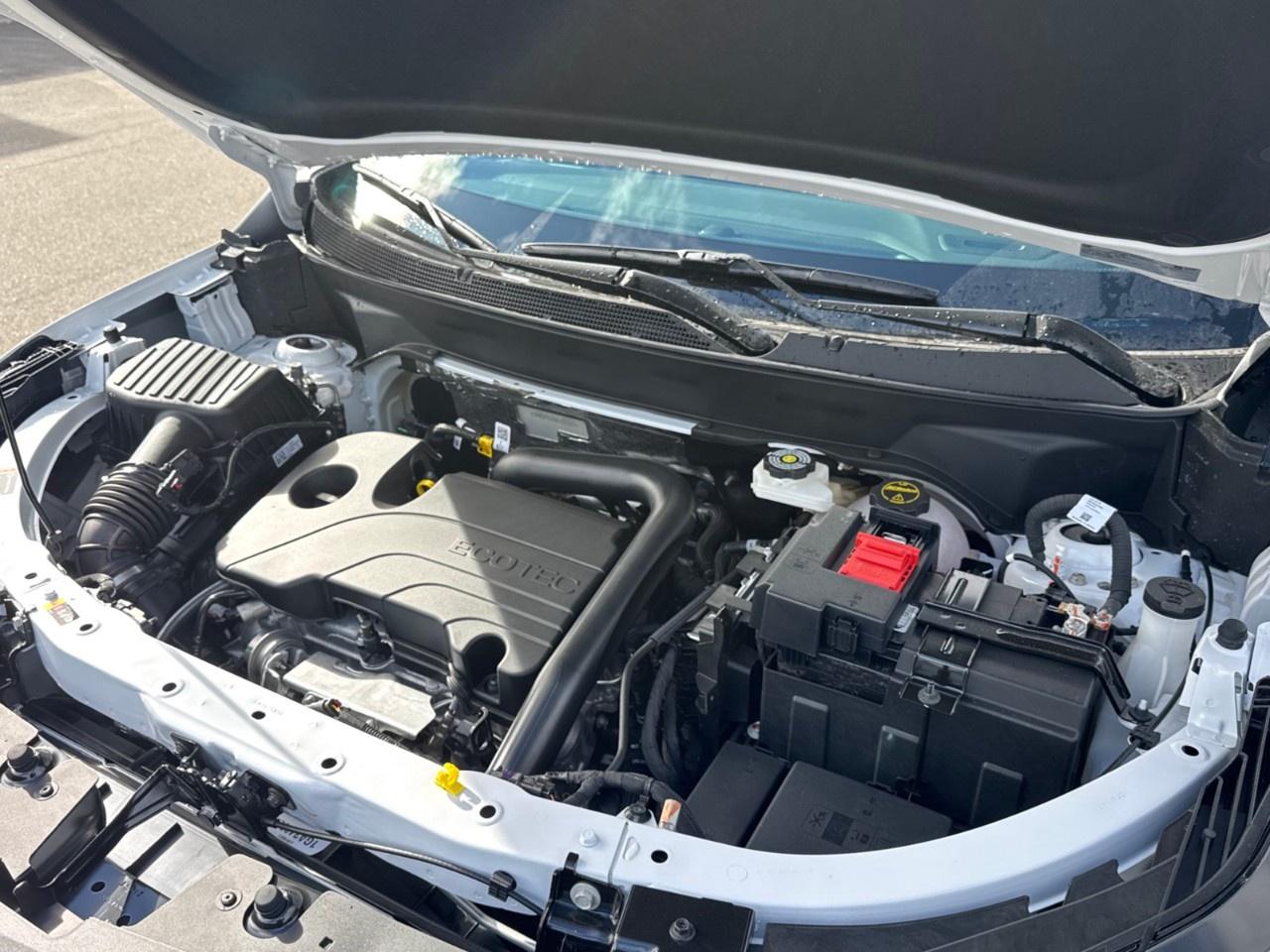2027 Chevrolet Equinox AWD LT Photo