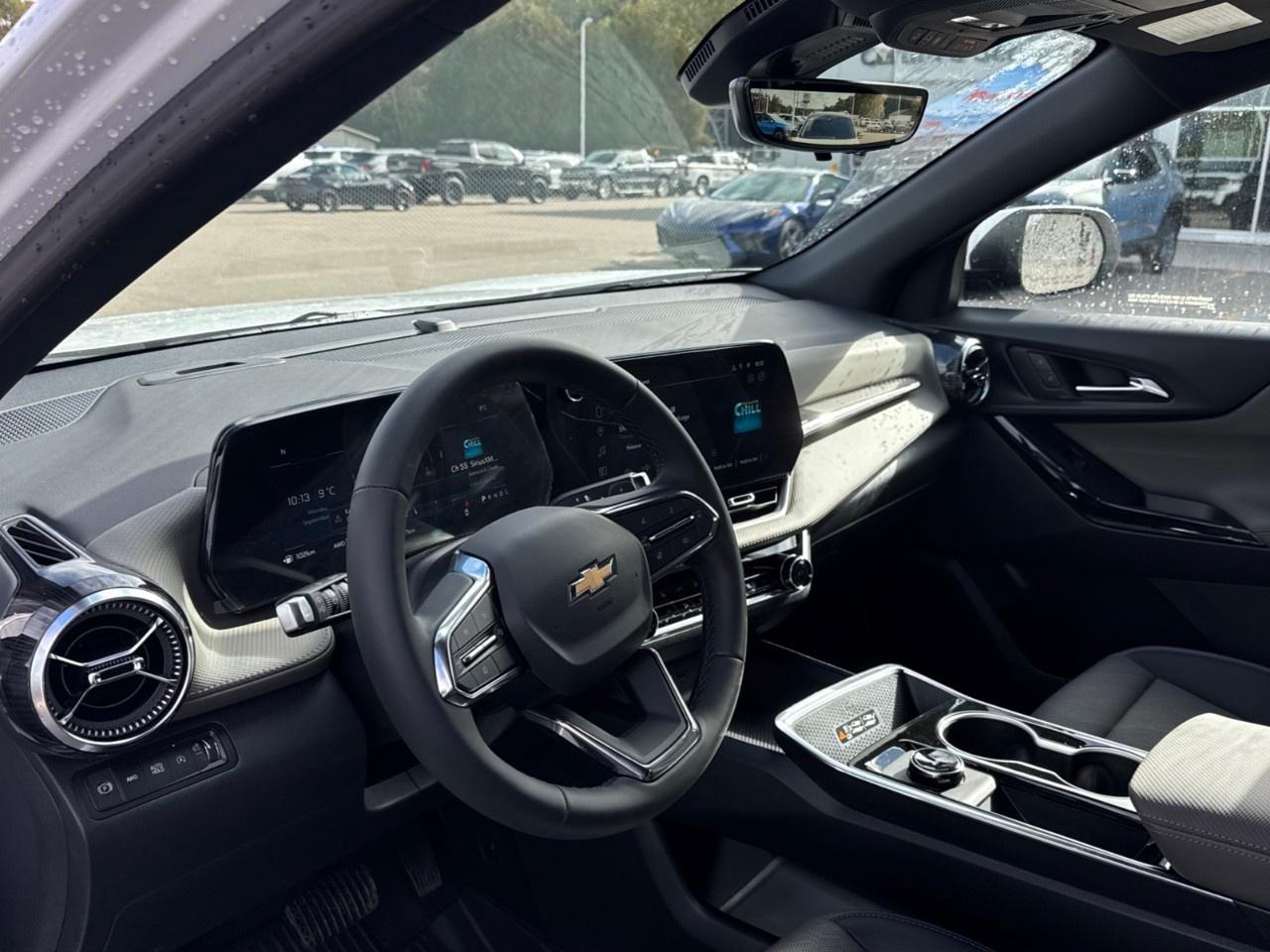 2027 Chevrolet Equinox AWD LT Photo