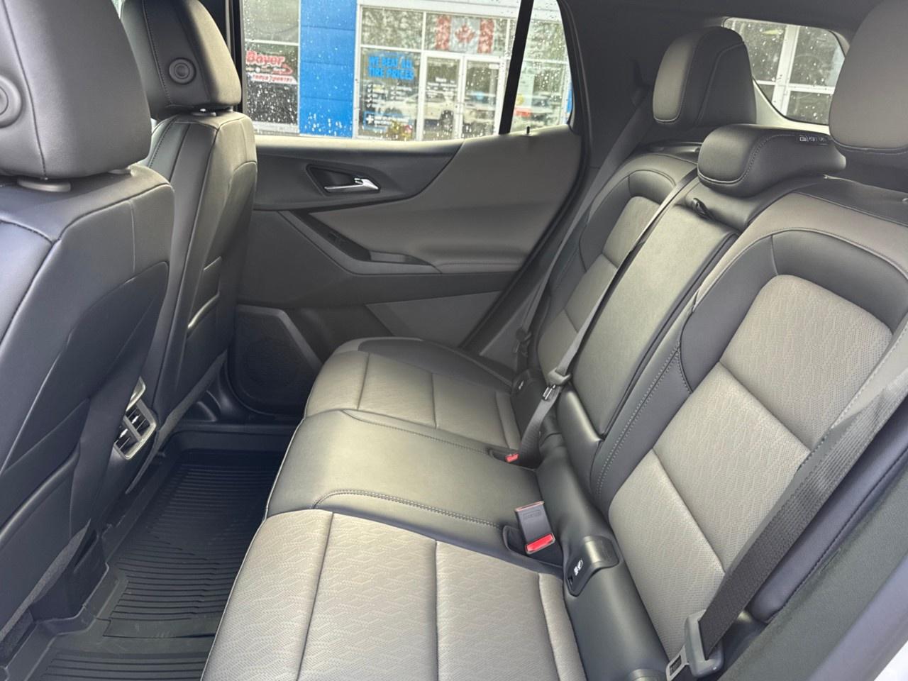 2027 Chevrolet Equinox AWD LT Photo