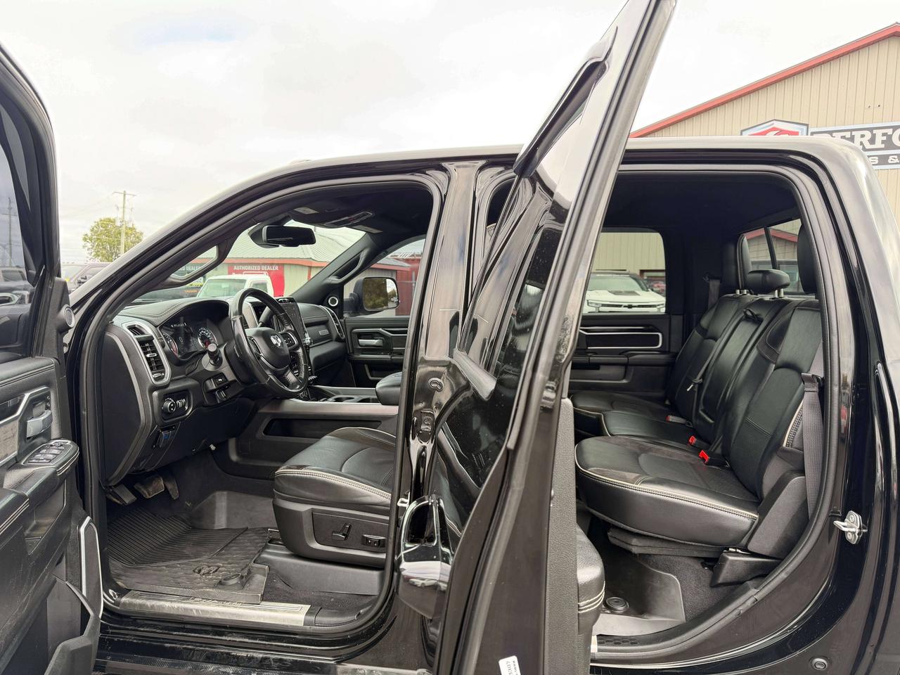 2020 RAM 2500 Laramie Photo