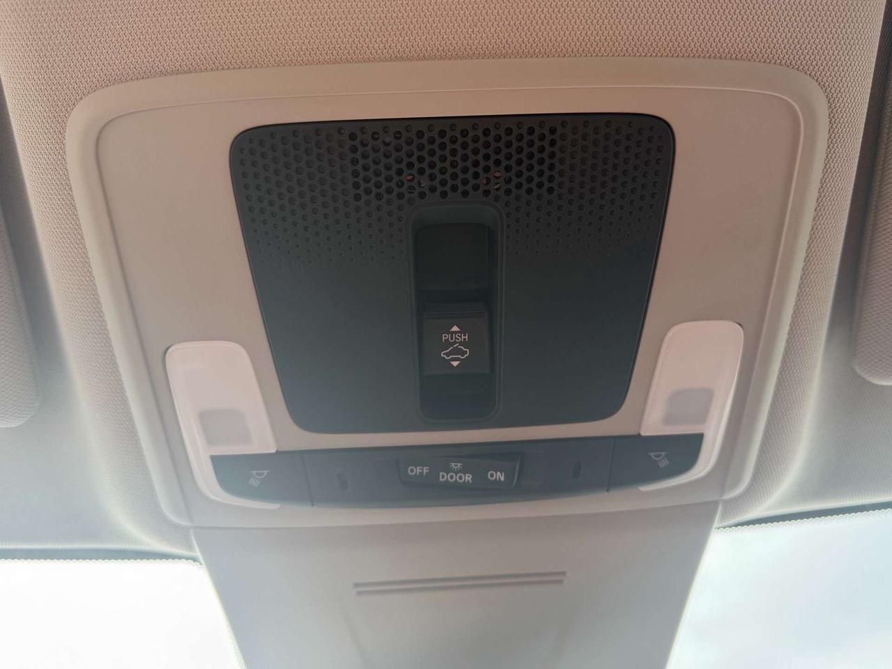 2022 Honda Civic EX ~ SUNROOF ~ CARPLAY ~ CERTIFIED Photo