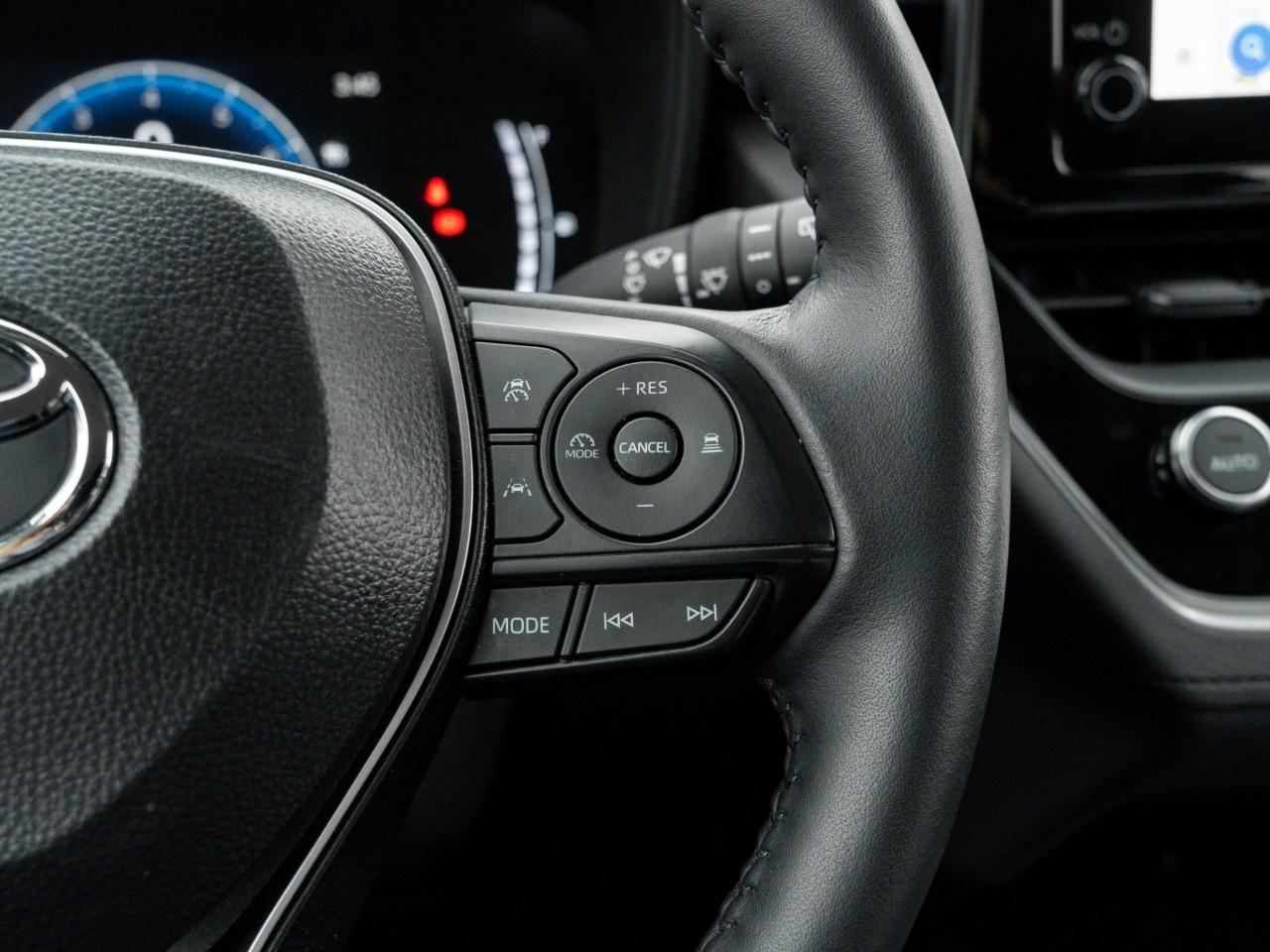 2026 Toyota Corolla Cross LE AWD Photo