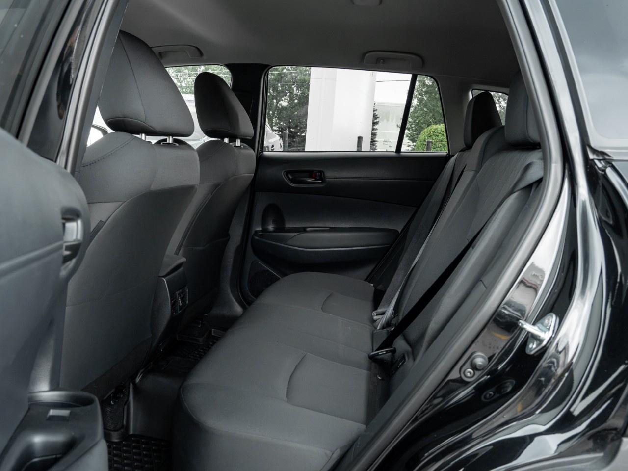 2026 Toyota Corolla Cross LE AWD Photo