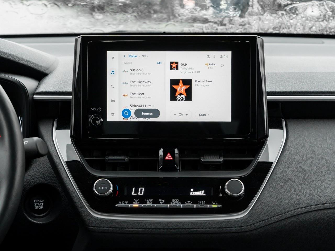 2026 Toyota Corolla Cross LE AWD Photo