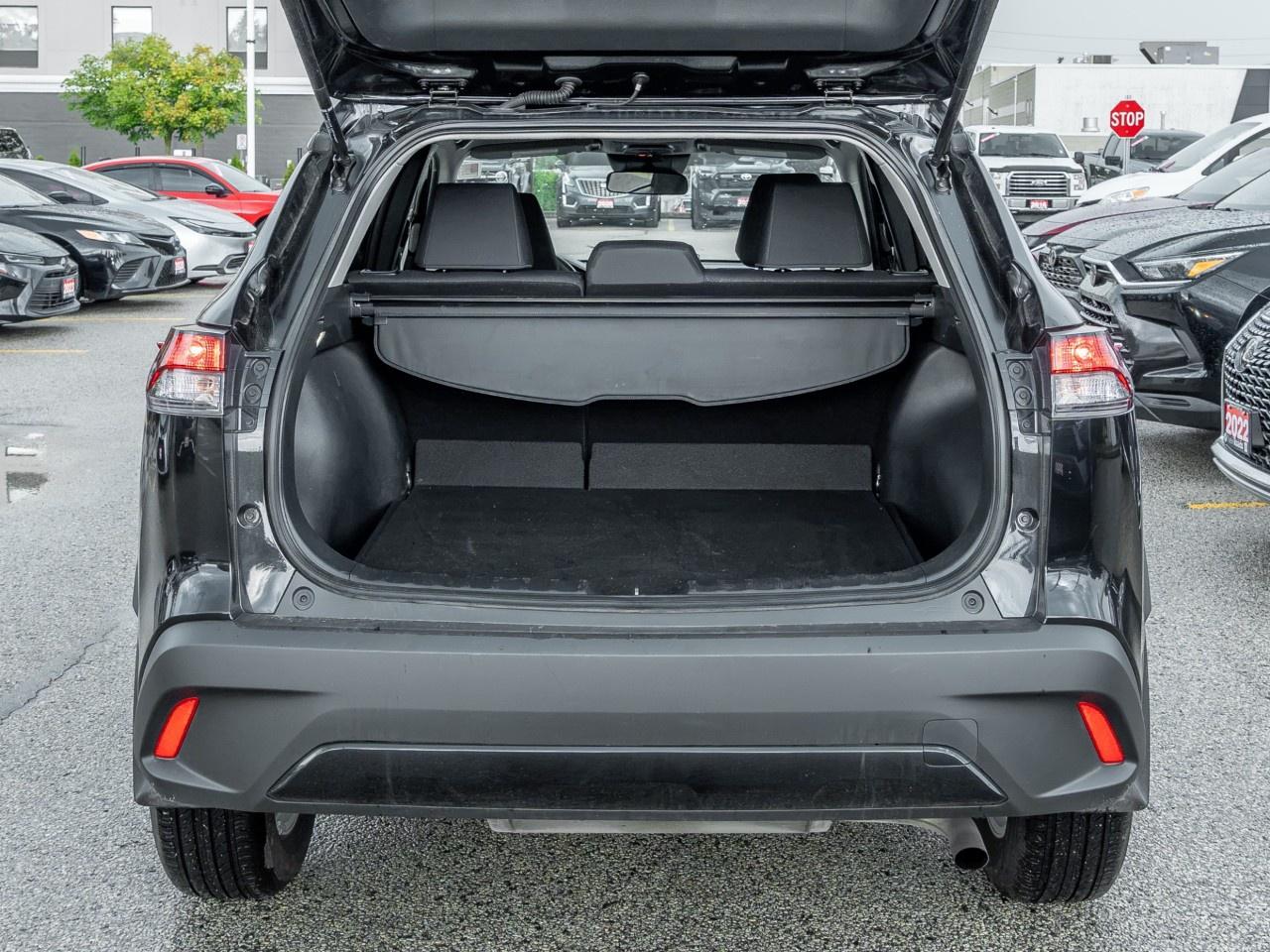 2026 Toyota Corolla Cross LE AWD Photo
