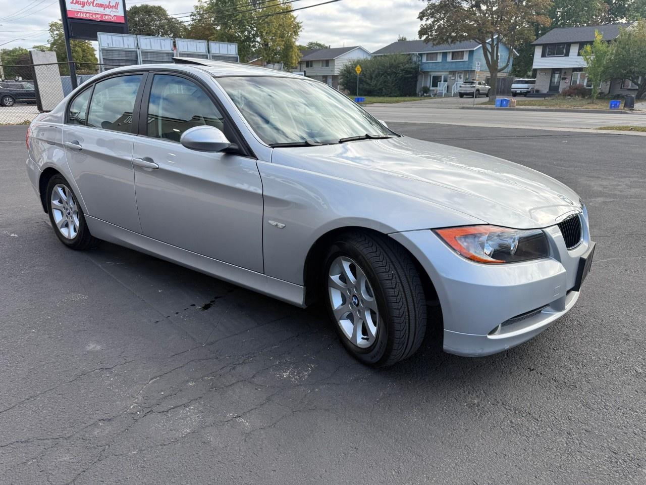 2008 BMW 3 Series 4dr Sdn 323i RWD Photo