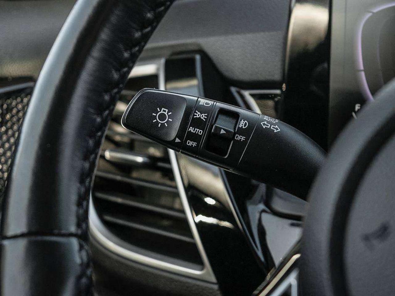 2024 Kia Seltos EX   AWD   Leather   Sunroof   Apple CarPlay   Heated Steering Wheel Photo