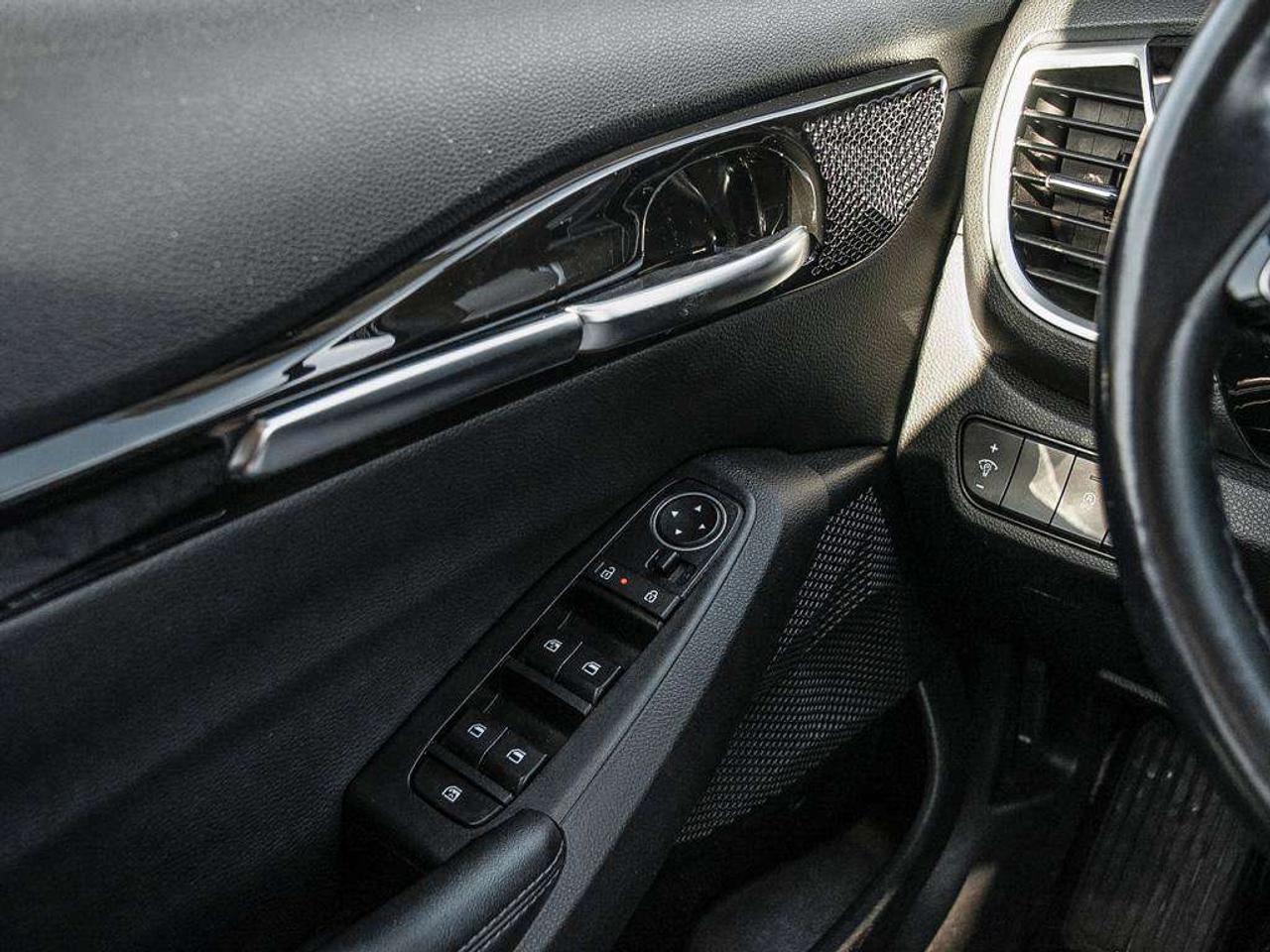 2024 Kia Seltos EX   AWD   Leather   Sunroof   Apple CarPlay   Heated Steering Wheel Photo