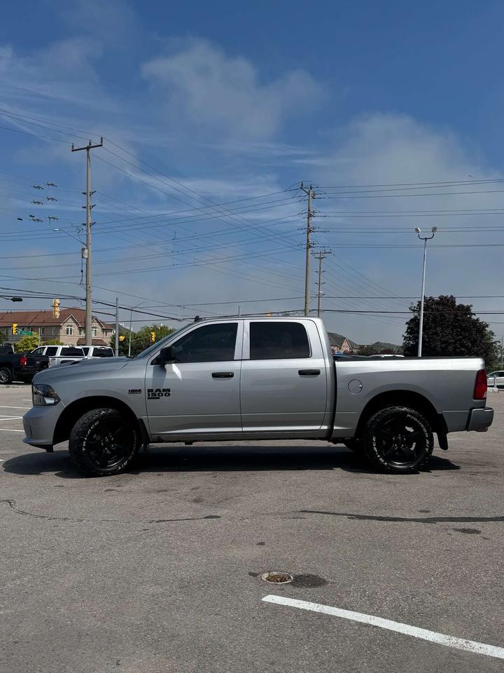 2019 RAM 1500 Express 4x4 Crew Cab 5'7 Box Photo