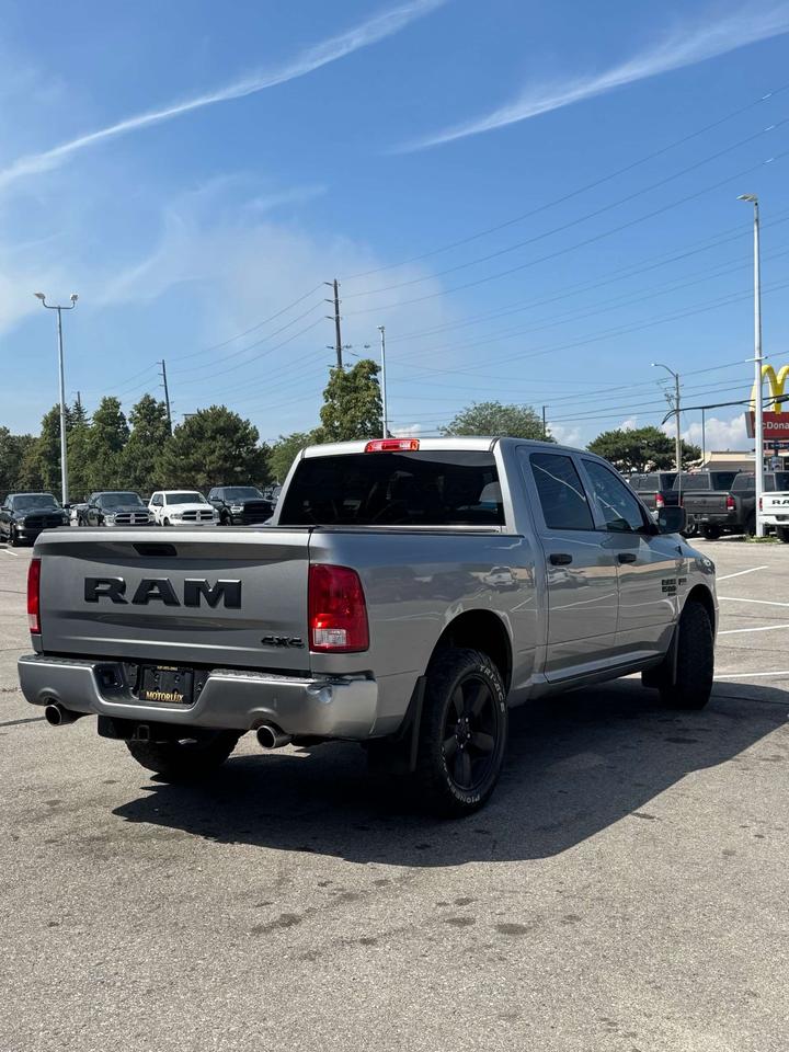 2019 RAM 1500 Express 4x4 Crew Cab 5'7 Box Photo