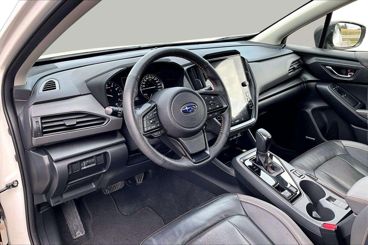 2025 Subaru Crosstrek Limited   Serviced Here Since New   AWD   Leather Photo1