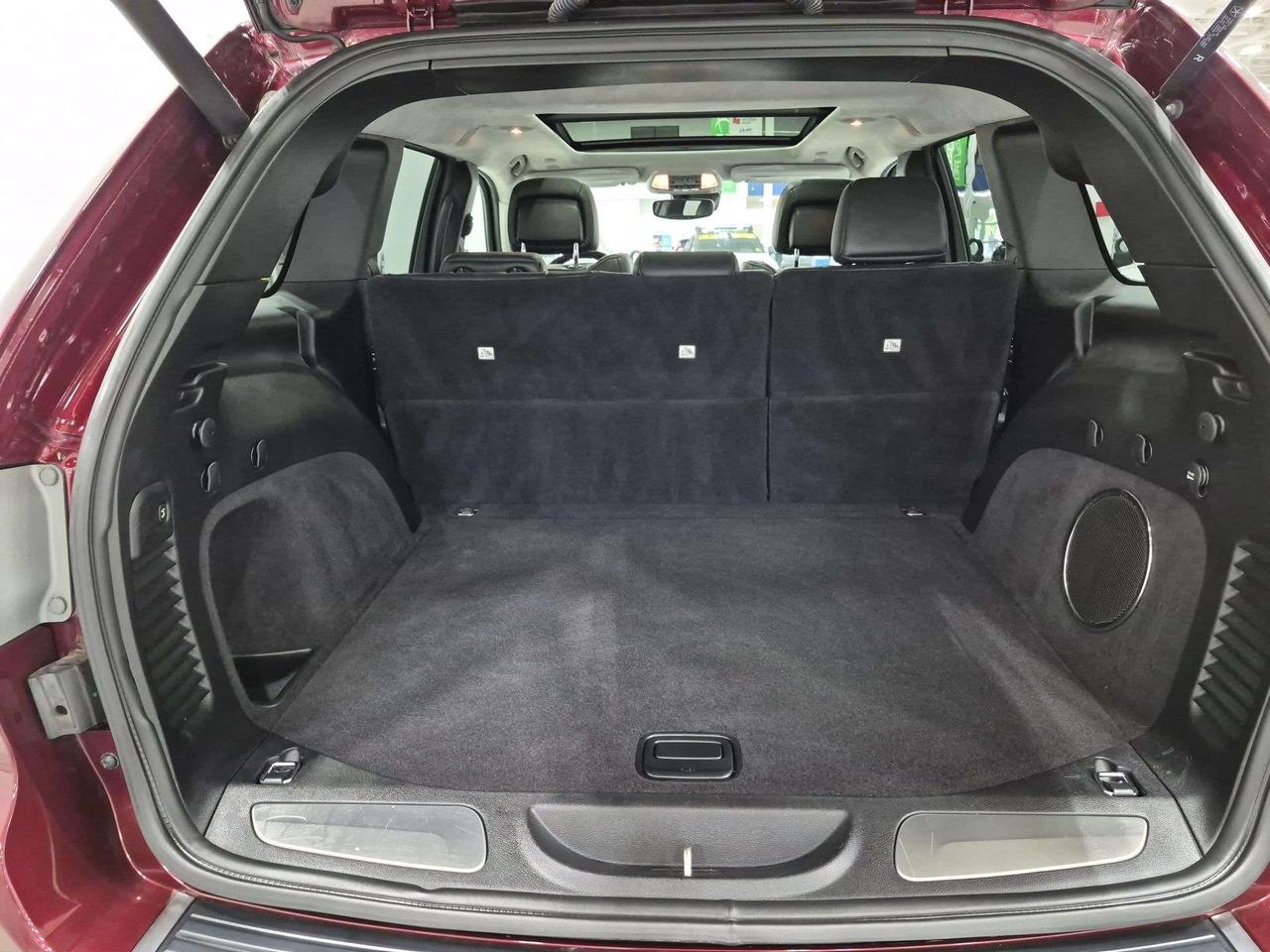 2019 Jeep Grand Cherokee Summit 4x4, Pano Roof, Harman/Kardon Sound! Photo