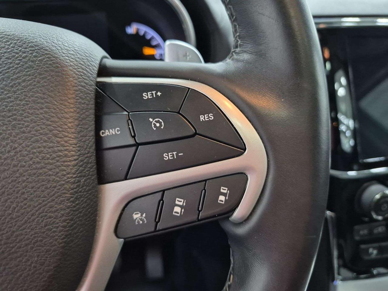 2019 Jeep Grand Cherokee Summit 4x4, Pano Roof, Harman/Kardon Sound! Photo