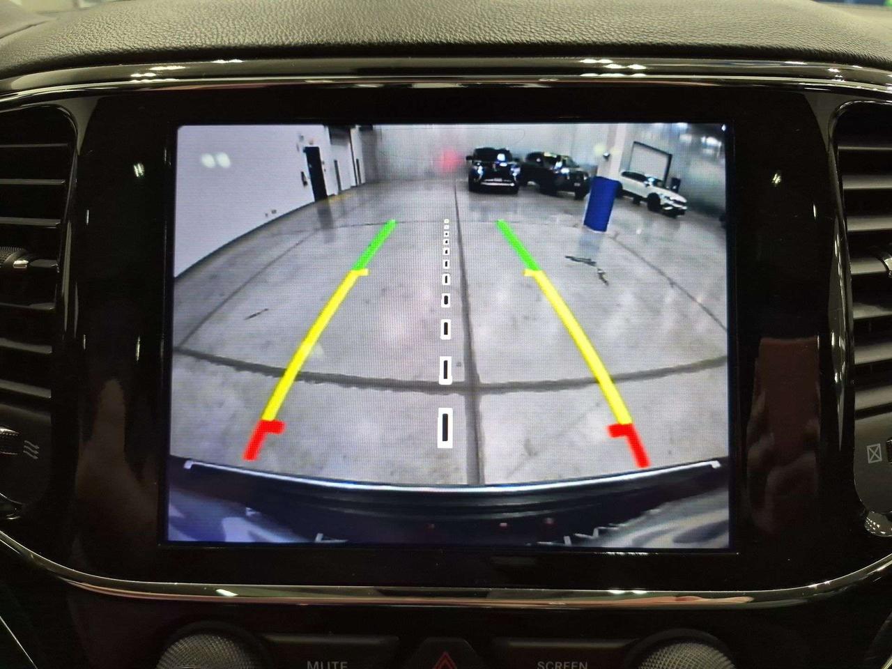 2019 Jeep Grand Cherokee Summit 4x4, Pano Roof, Harman/Kardon Sound! Photo