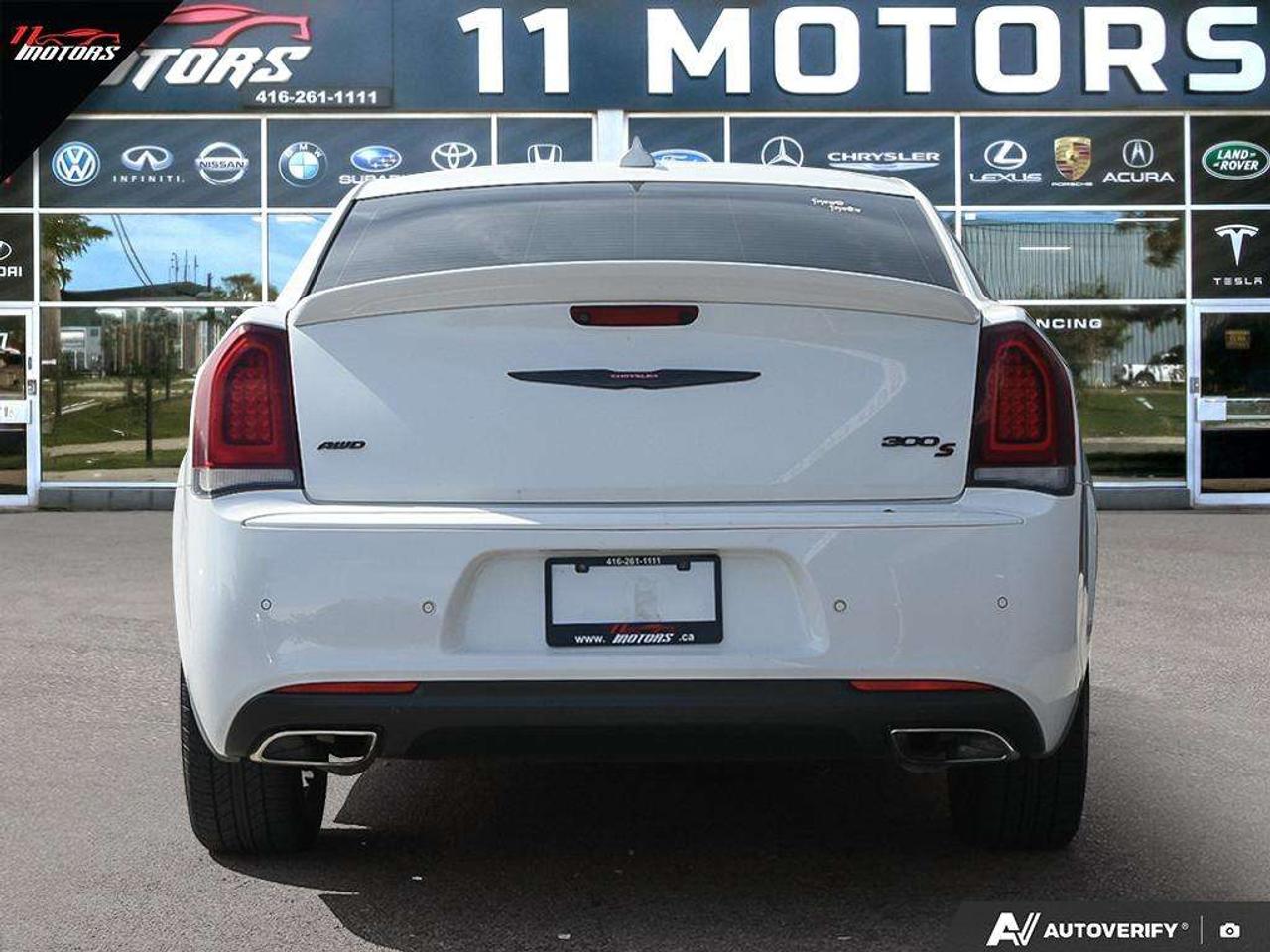 2022 Chrysler 300 300S AWD Photo