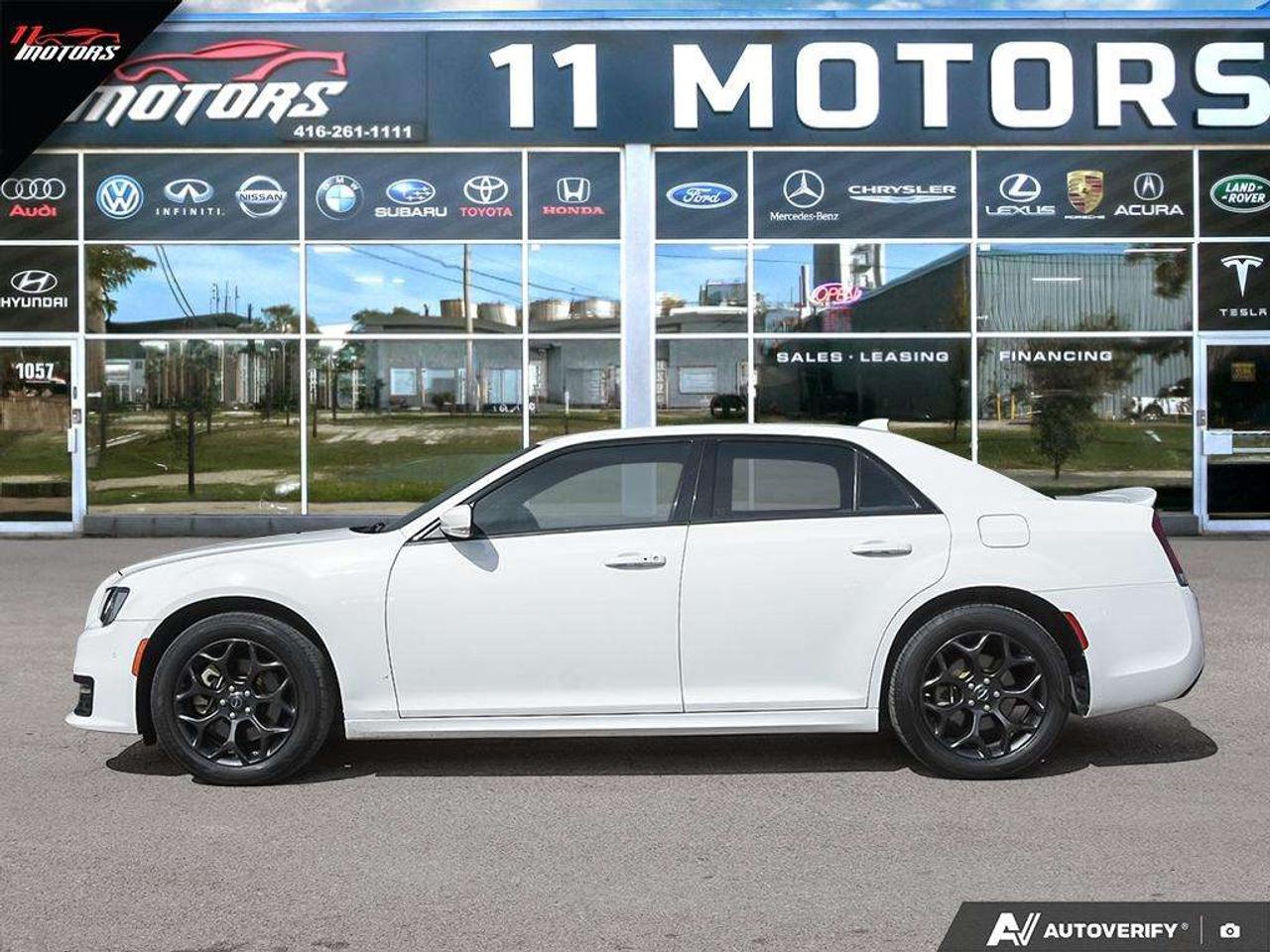 2022 Chrysler 300 300S AWD Photo