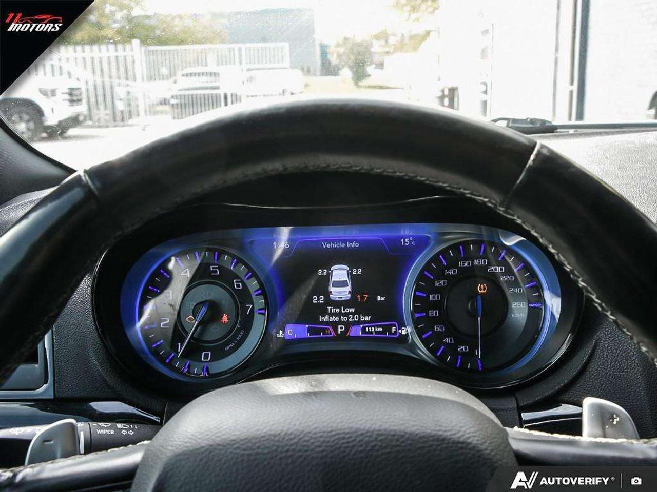 2022 Chrysler 300 300S AWD Photo