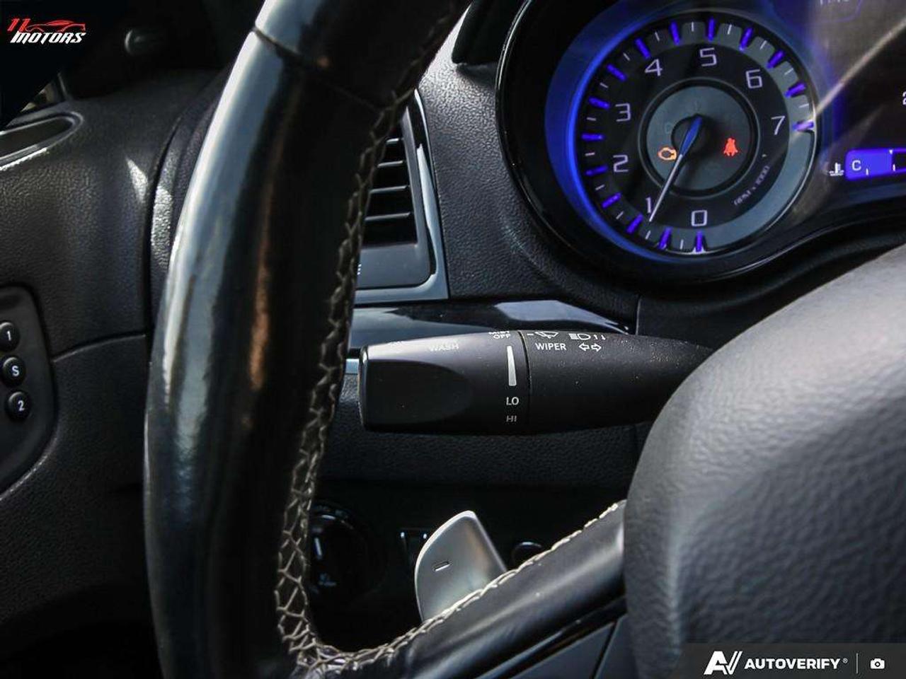 2022 Chrysler 300 300S AWD Photo