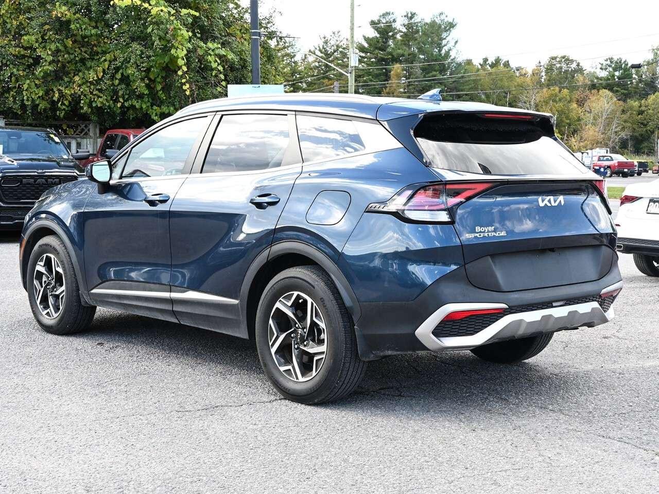 2023 Kia Sportage LX FWD Photo