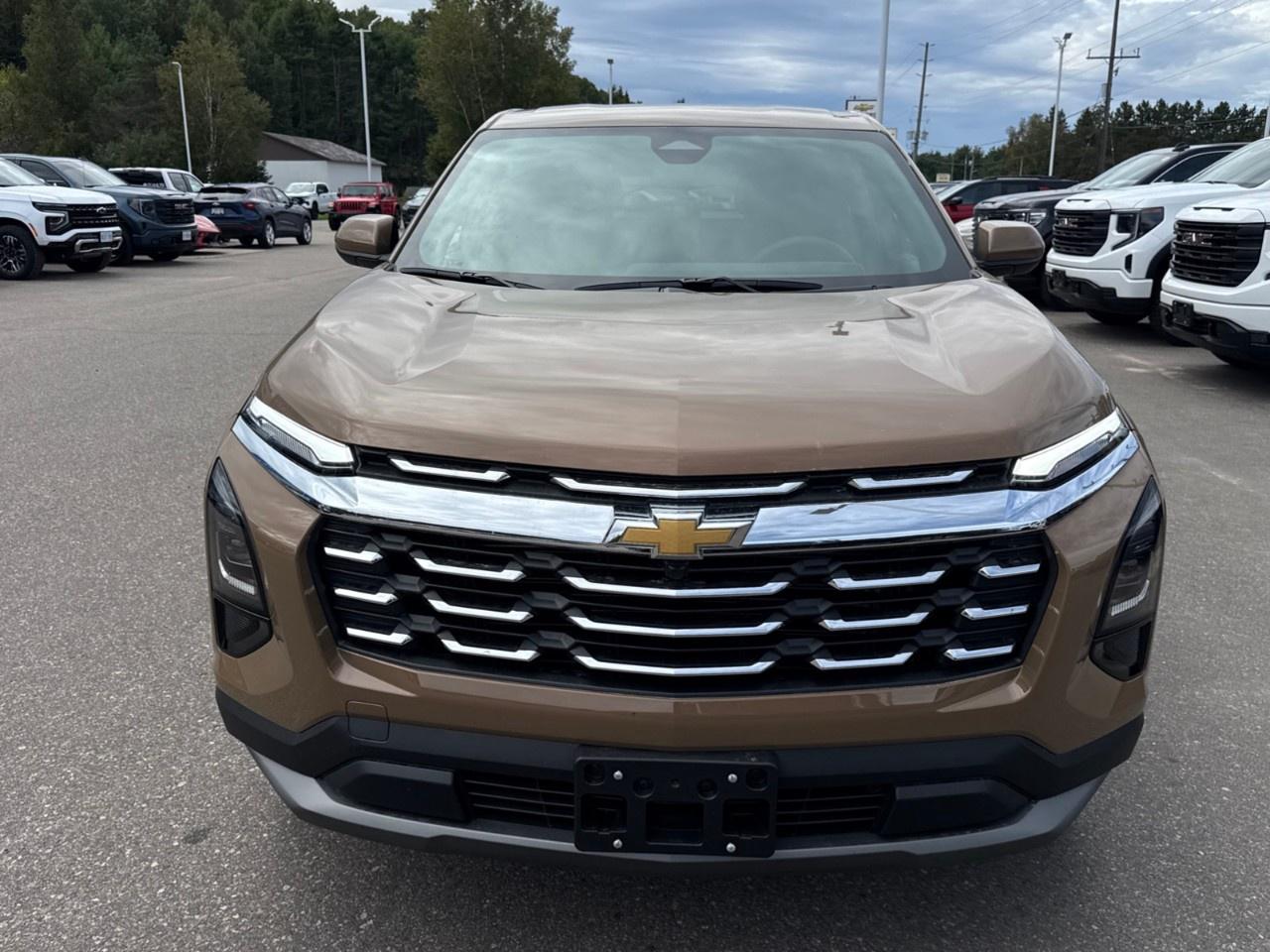2027 Chevrolet Equinox AWD LT Photo5