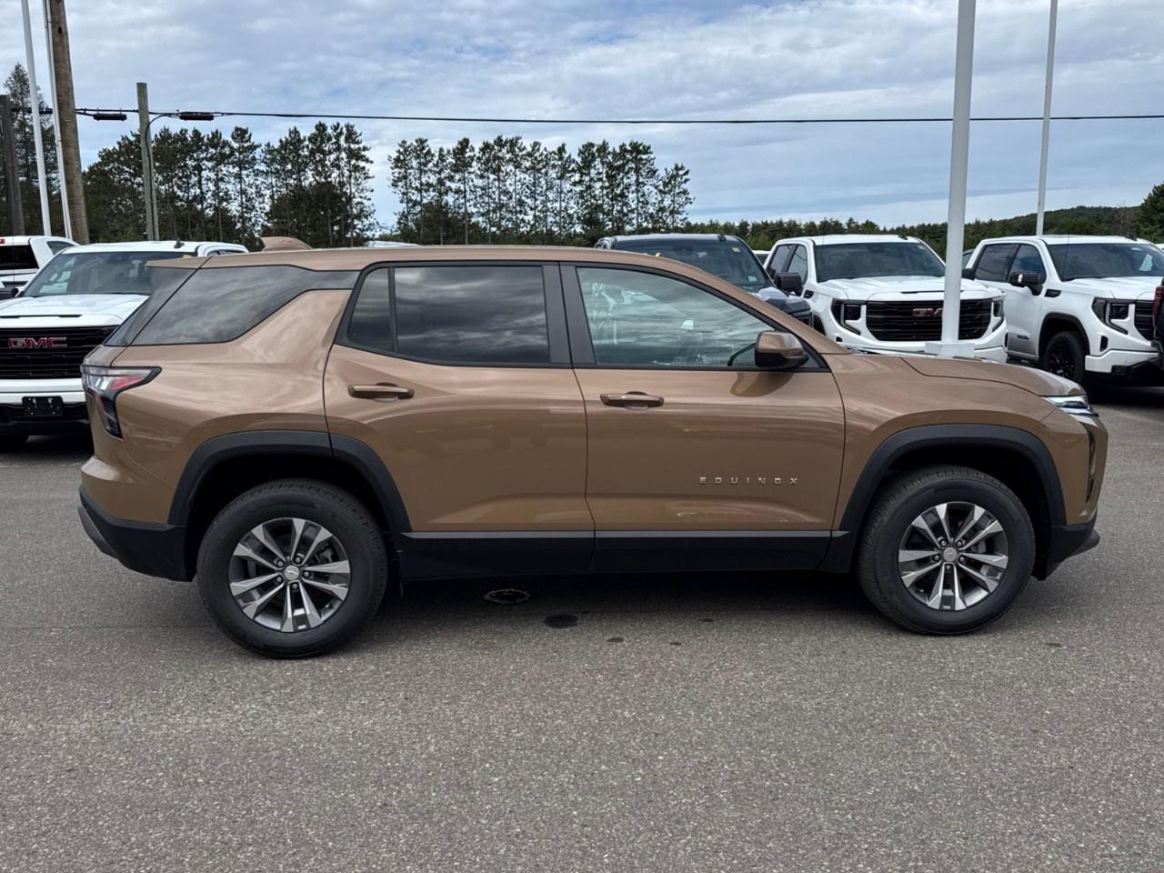 2027 Chevrolet Equinox AWD LT Photo