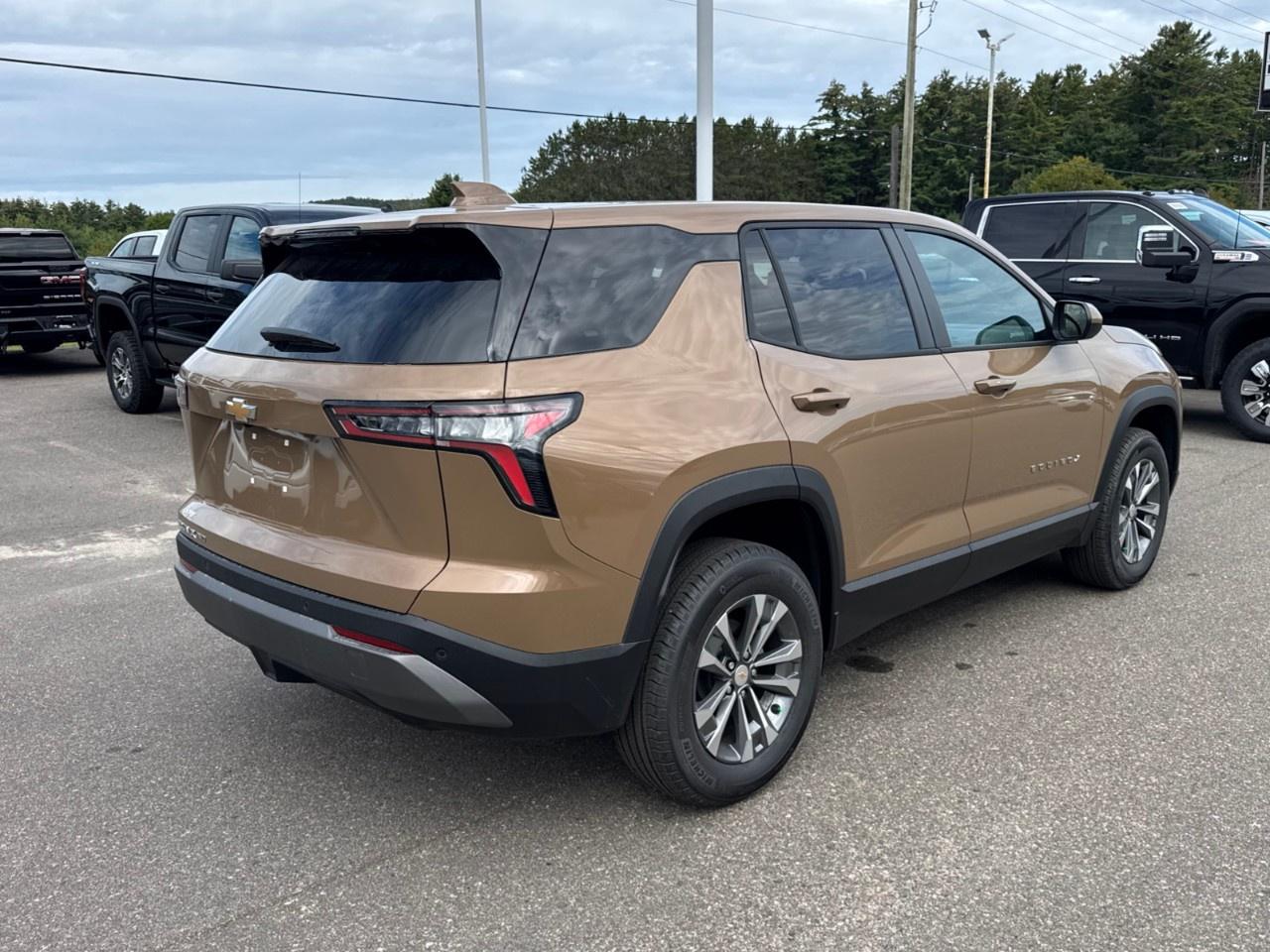 2027 Chevrolet Equinox AWD LT Photo