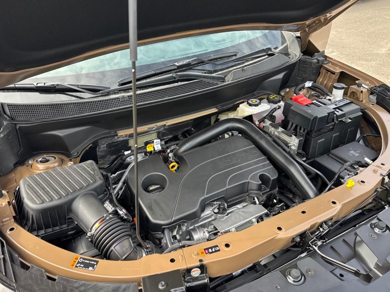 2027 Chevrolet Equinox AWD LT Photo