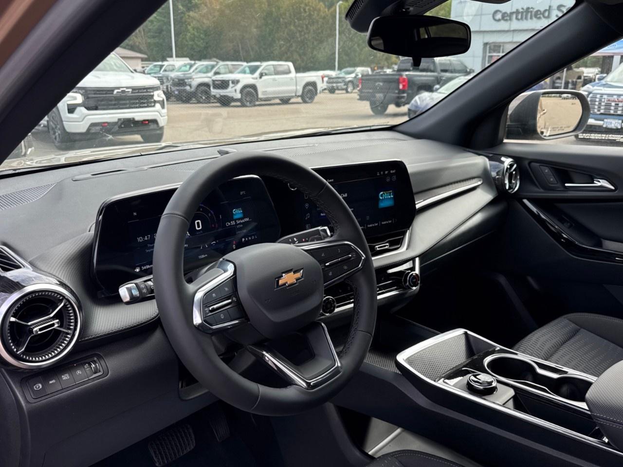 2027 Chevrolet Equinox AWD LT Photo