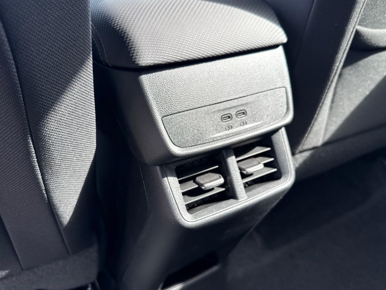 2027 Chevrolet Equinox AWD LT Photo