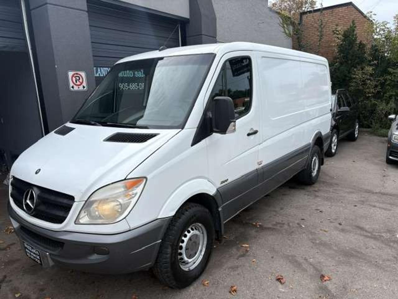 2012 Mercedes-Benz Sprinter DIESEL, VERY CLEAN, RUNS PHENOMENAL!! Photo0