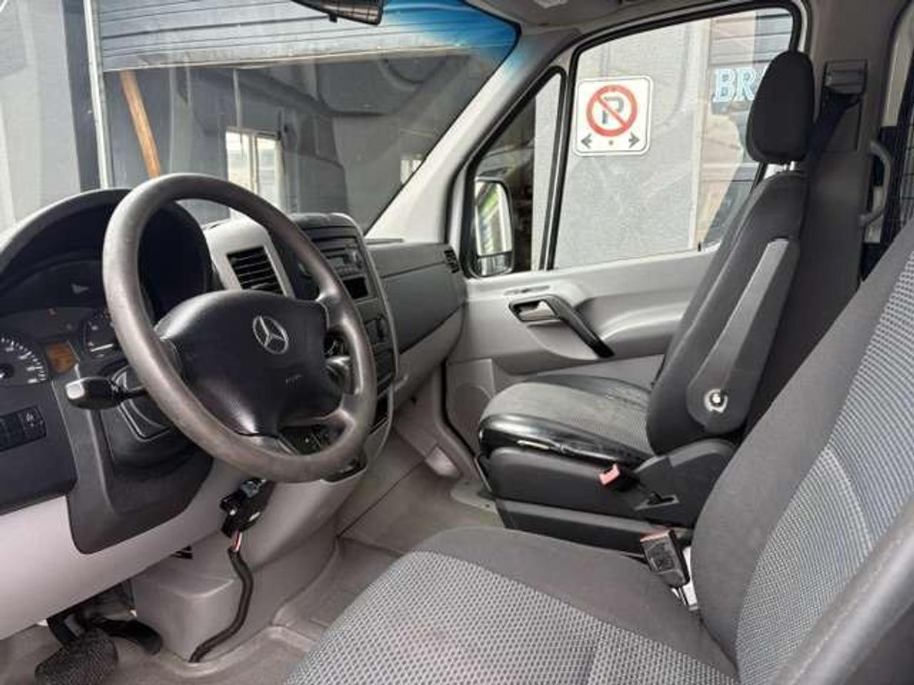 2012 Mercedes-Benz Sprinter DIESEL, VERY CLEAN, RUNS PHENOMENAL!! Photo2