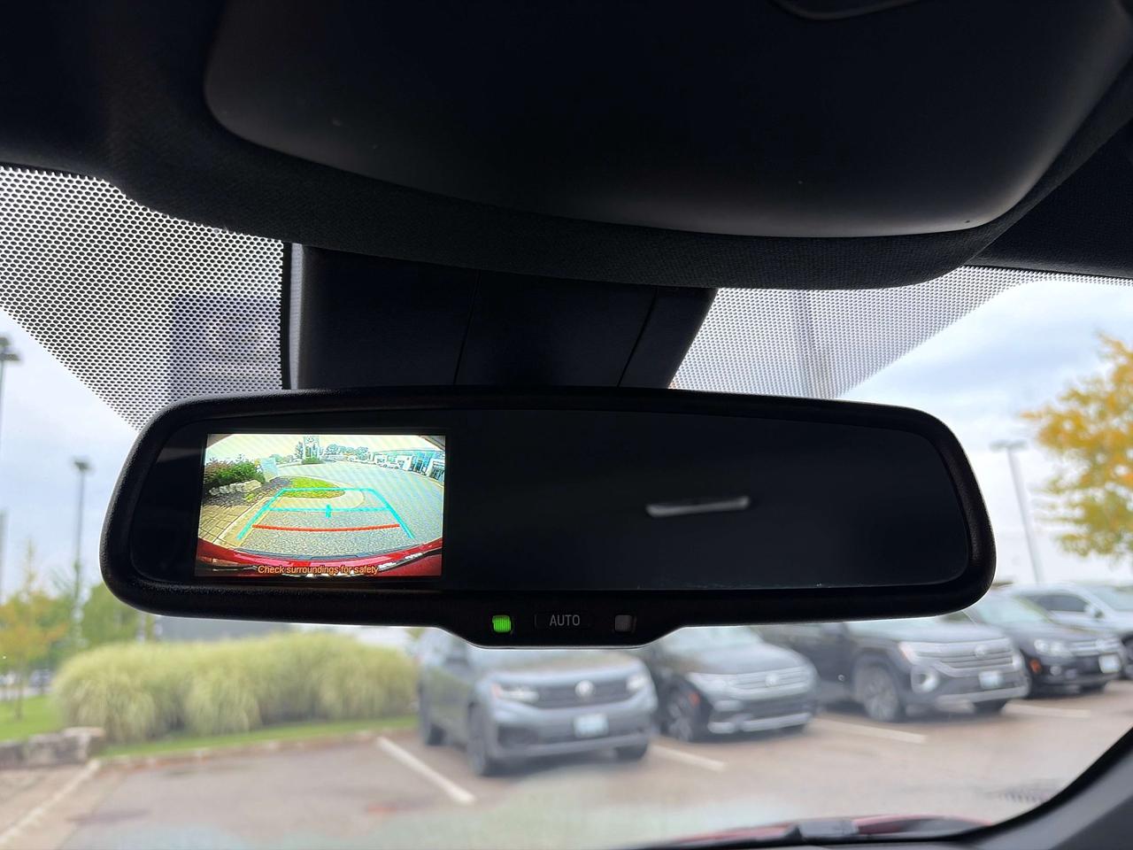 2018 Toyota C-HR XLE Photo