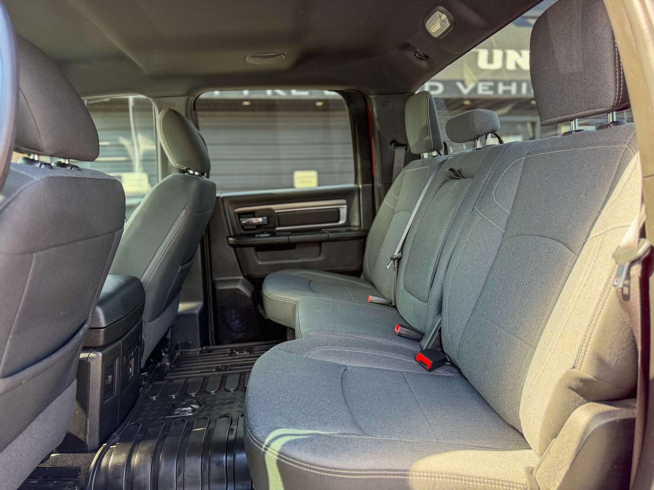 2022 RAM 1500 Classic Warlock 4x4/CREW CAB/LOW KM/CAMERA/REMOTE Photo