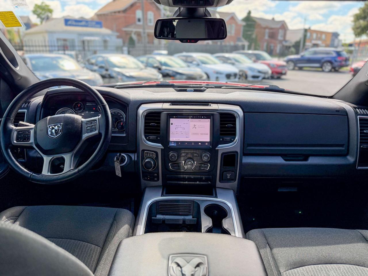 2022 RAM 1500 Classic Warlock 4x4/CREW CAB/LOW KM/CAMERA/REMOTE Photo