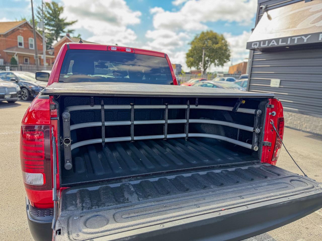 2022 RAM 1500 Classic Warlock 4x4/CREW CAB/LOW KM/CAMERA/REMOTE Photo