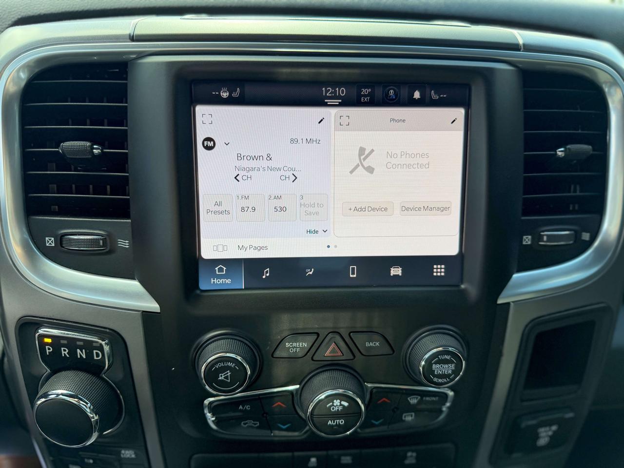 2022 RAM 1500 Classic Warlock 4x4/CREW CAB/LOW KM/CAMERA/REMOTE Photo
