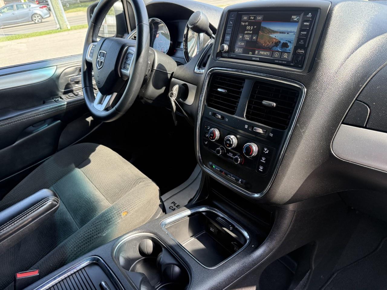 2016 Dodge Grand Caravan 4dr Wgn SXT Photo