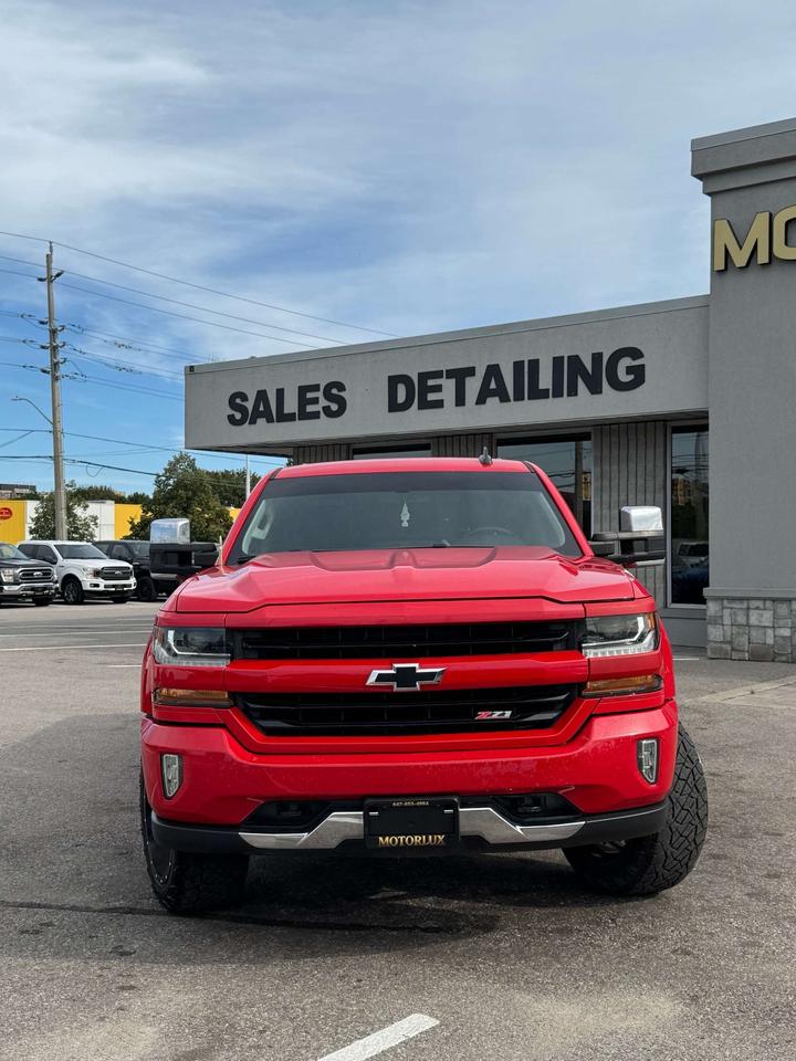 2018 Chevrolet Silverado 1500 4WD 5'8 Crew Cab 143.5 LT w/2LT Z71 Photo