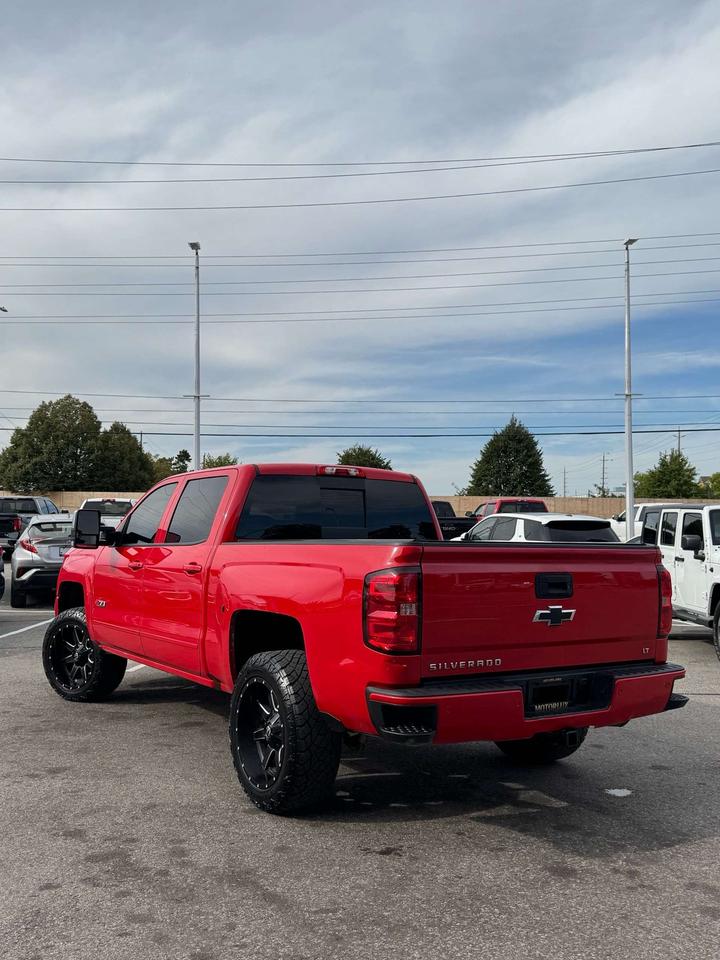 2018 Chevrolet Silverado 1500 4WD 5'8 Crew Cab 143.5 LT w/2LT Z71 Photo